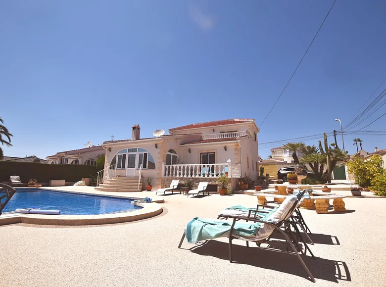 Willa 4 pokoi 238 m² Urbanizacion Dona Pepa, Hiszpania