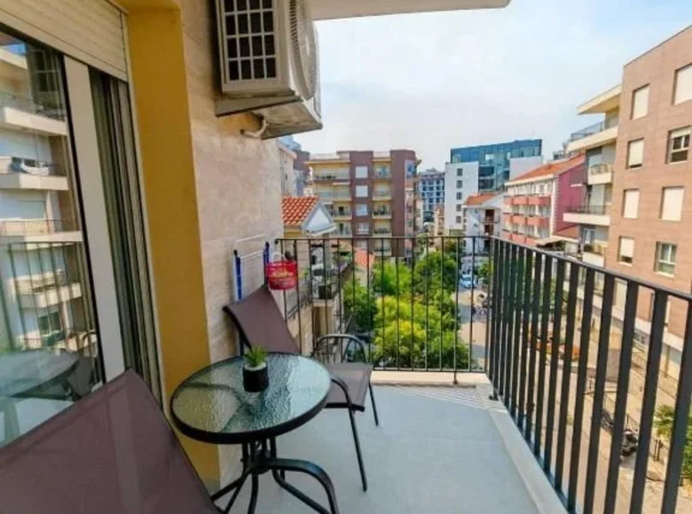 Wohnung 1 Schlafzimmer 45 m² in Budva, Montenegro