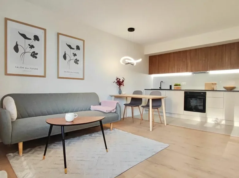 3 room apartment 51 m² in Warsaw, Poland