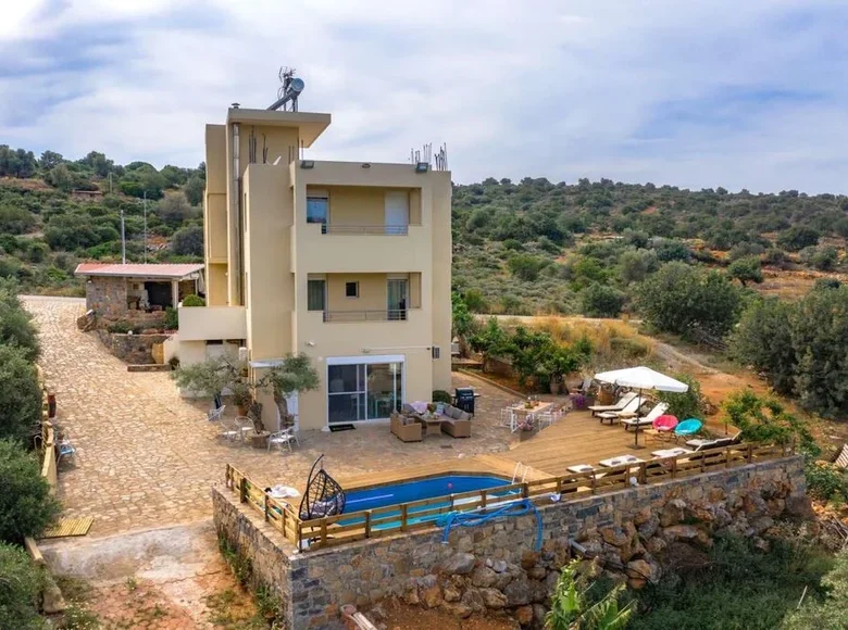 Townhouse 7 bedrooms 400 m² Municipality of Agios Nikolaos, Greece