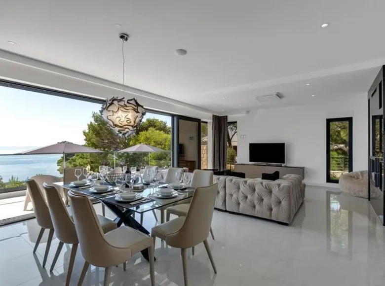 3 bedroom villa 417 m² Veliko Brdo, Croatia