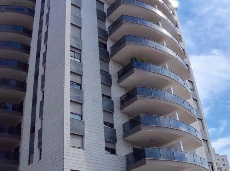 1 room apartment 5 m² Hadera, Israel