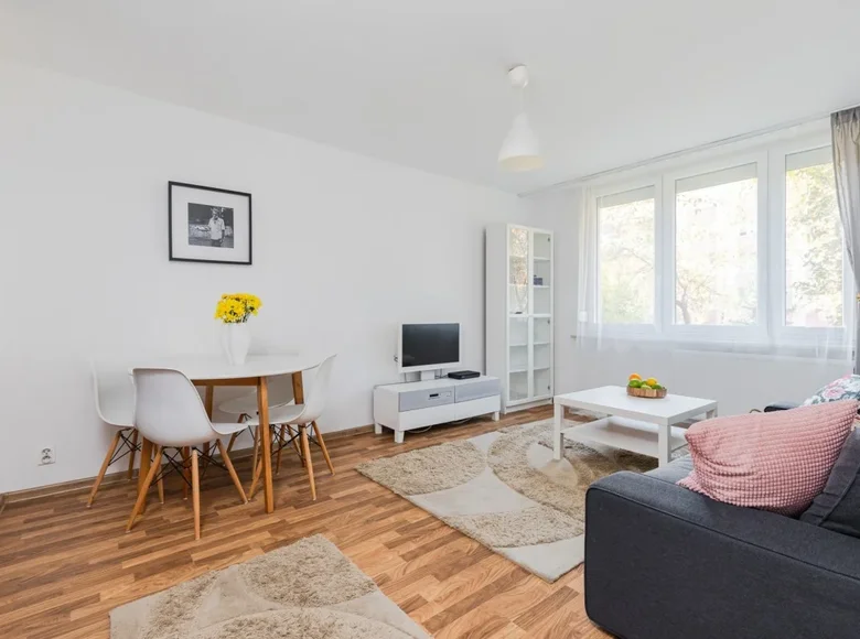 Wohnung 2 zimmer 38 m² in Warschau, Polen