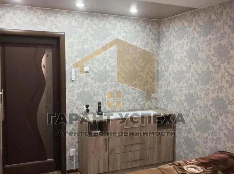 Wohnung 3 zimmer 71 m² Bielaviezski, Belarus