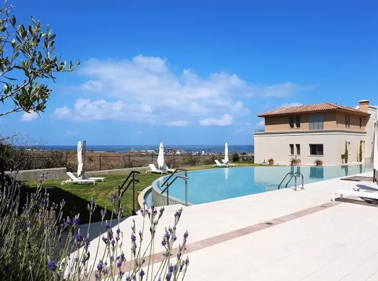 Mieszkanie 1 pokój 94 m² Pafos, Cypr