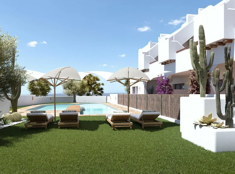 Бунгало 3 комнаты  Пилар-де-ла-Орадада, Испания