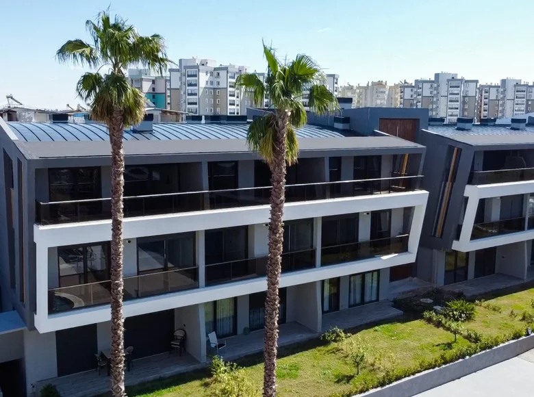 Квартира 4 спальни 170 м² Средиземноморский регион, Турция