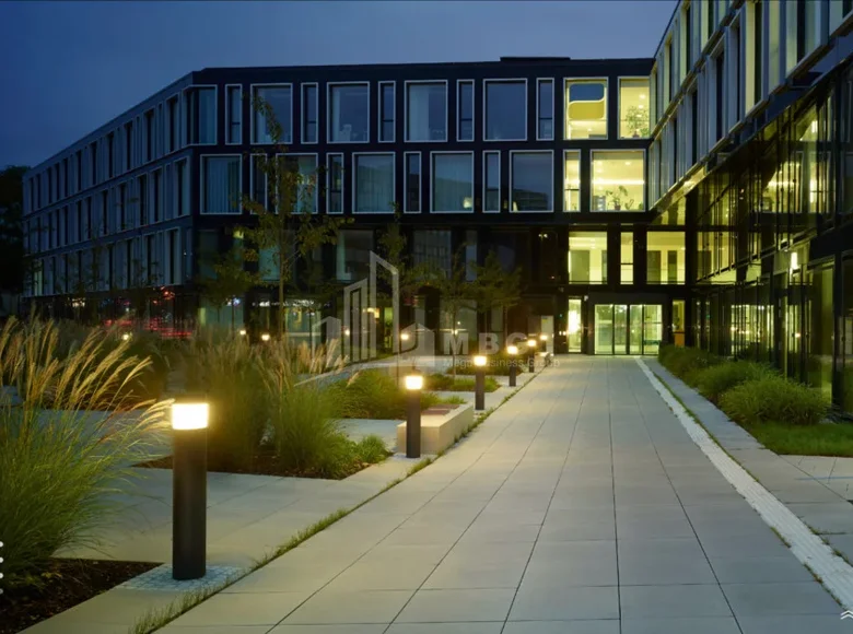 Коммерческое помещение 11 000 м² Тбилиси, Грузия