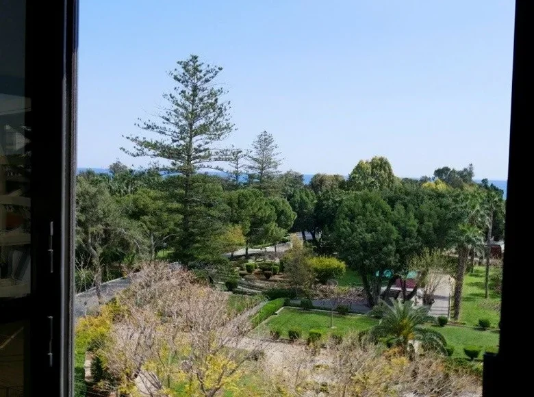 Büro 265 m² Agios Tychonas, Zypern