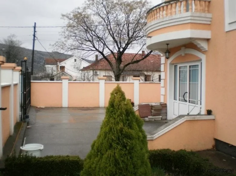 Casa 240 m² Podgorica, Montenegro
