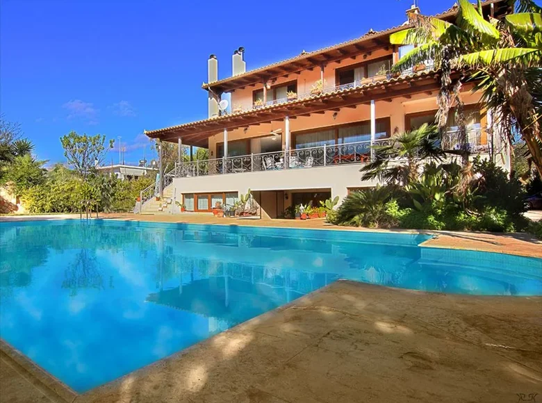 Villa 12 bedrooms 350 m² Municipality of Saronikos, Greece