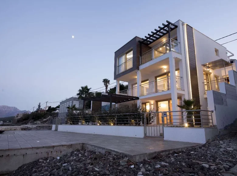 Willa 4 pokoi  Krasici, Czarnogóra