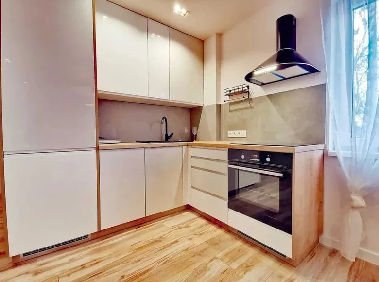 Apartamento 3 habitaciones 71 m² en Poznan, Polonia
