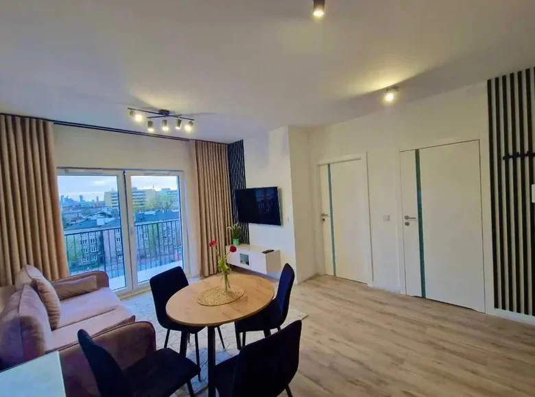 1 room apartment 34 m² in Warsaw, Poland