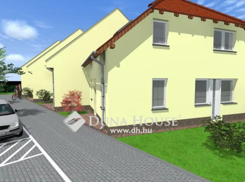 Apartment 93 m² Cegled, Hungary