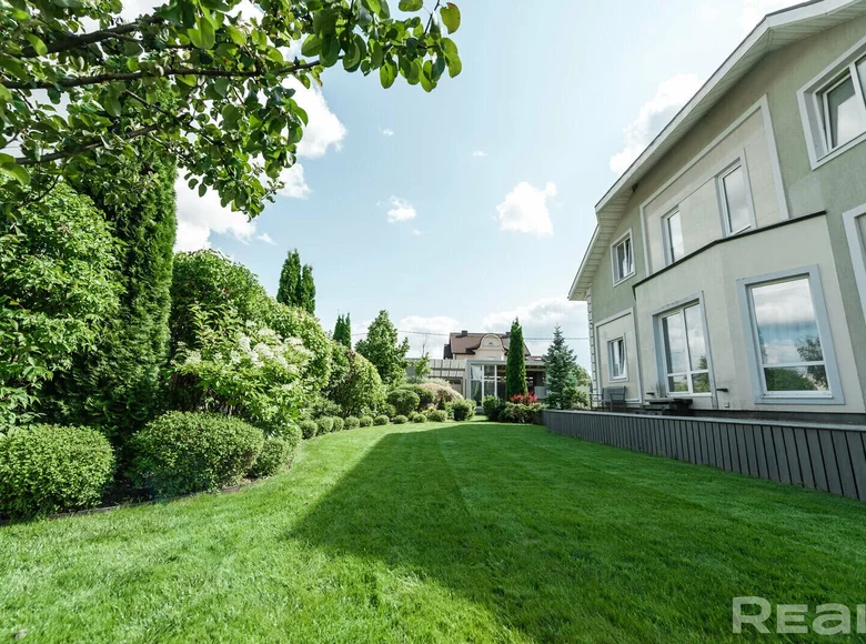 Cottage 340 m² Barawlyany, Belarus