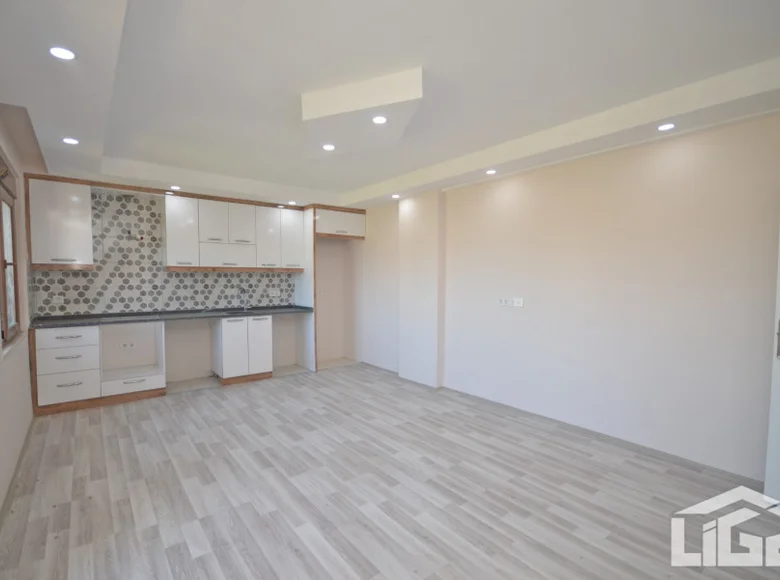 Дуплекс 4 комнаты 140 м² Аланья, Турция