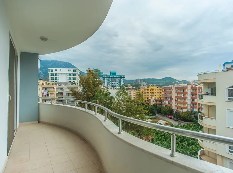 Mieszkanie 2 pokoi 60 m² Alanya, Turcja