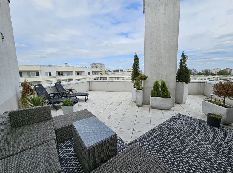 2 room apartment 64 m² in Warsaw, Poland