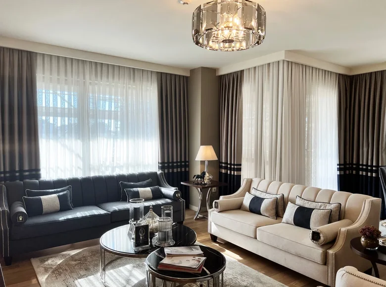 Квартира 4 спальни 266 м² Фатих, Турция