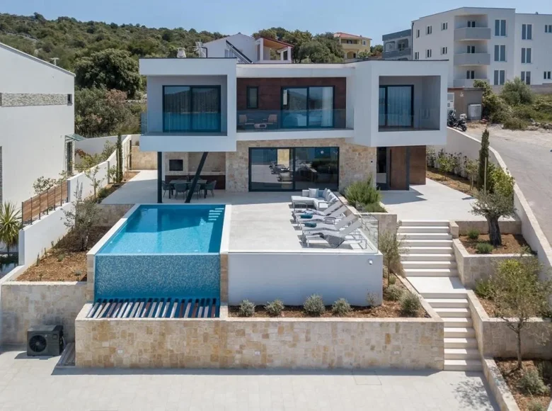 3 bedroom house 270 m² Opcina Rogoznica, Croatia