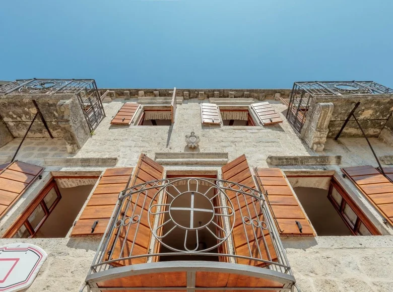 Maison 9 chambres 484 m² Perast, Monténégro