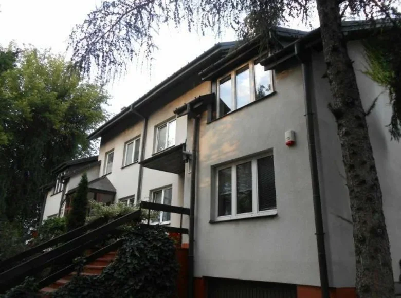 House 10 rooms 400 m², All countries