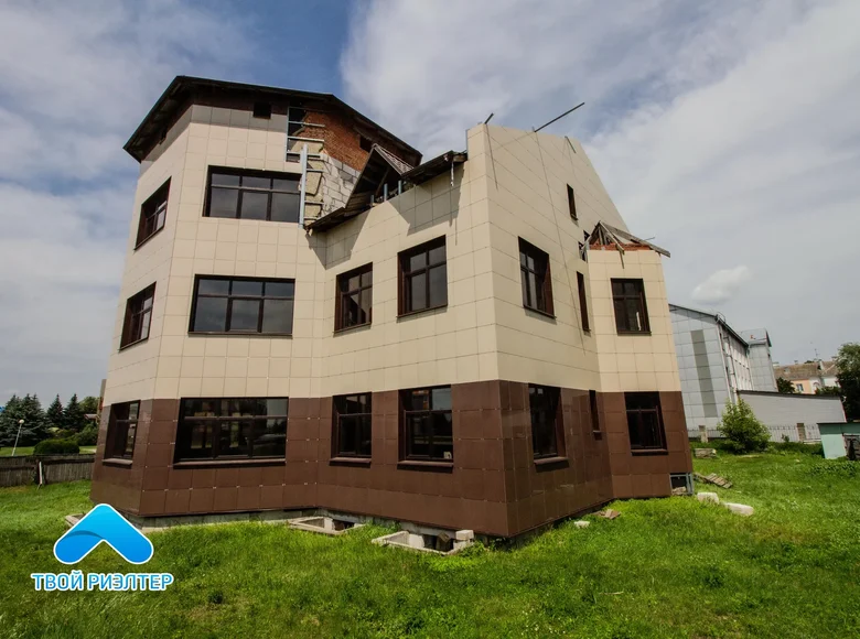 Office 856 m² in Rechytsa, Belarus