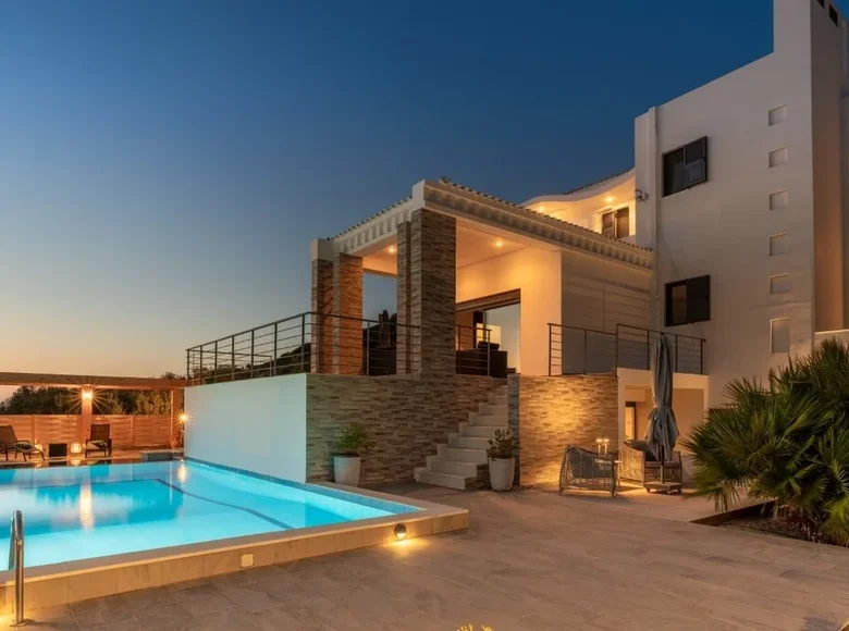 Willa 5 pokojów 350 m² Municipality of Agios Nikolaos, Grecja