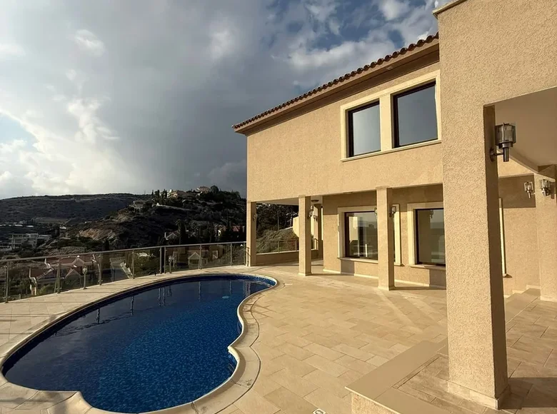 5 bedroom villa  in Limassol, Cyprus