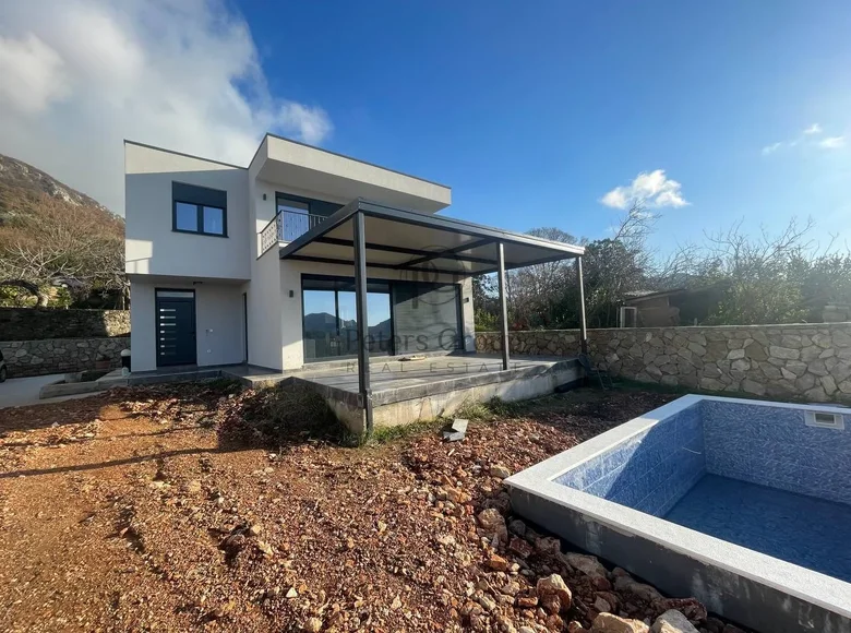 3 bedroom house 164 m² Zaljevo, Montenegro