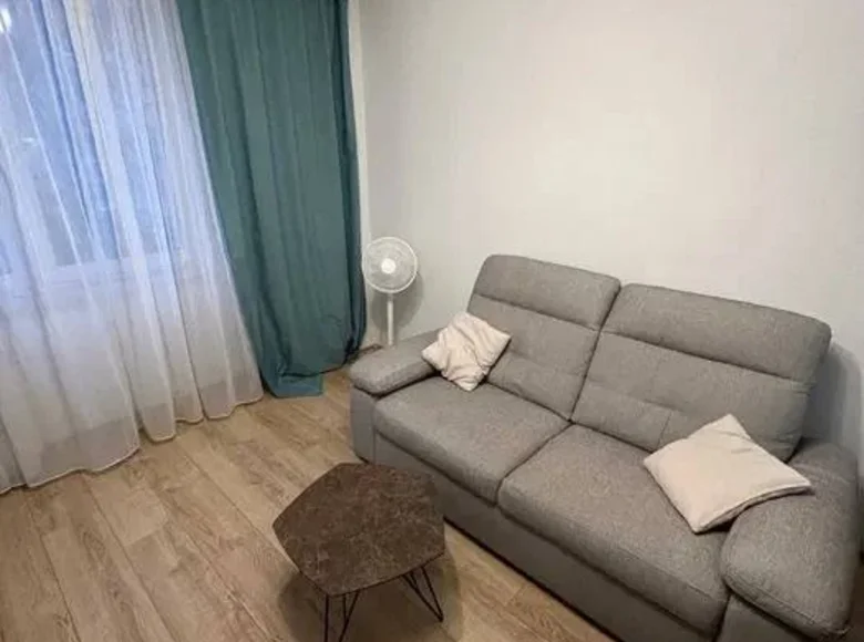 Mieszkanie 2 pokoi 40 m² w Warszawa, Polska