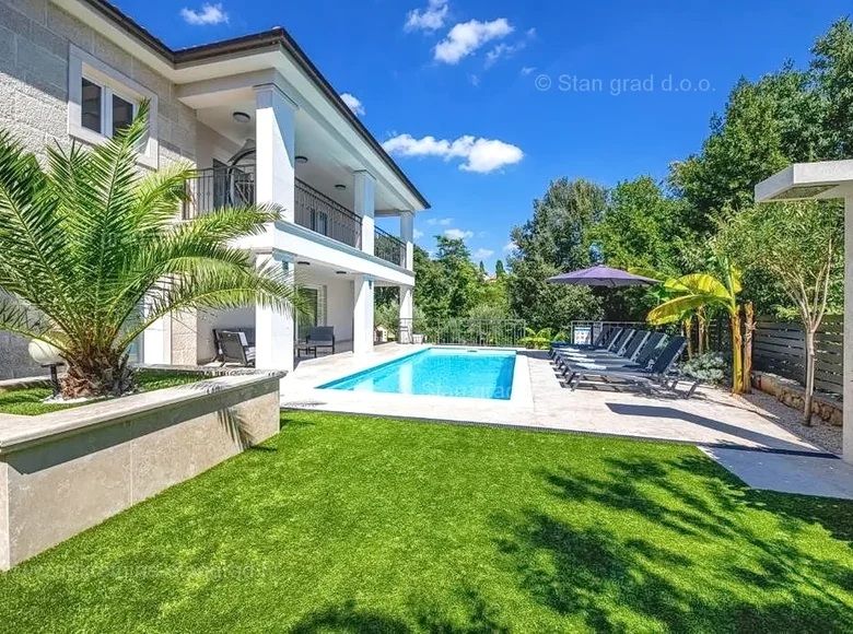 Дом 4 спальни 200 м² Крк, Хорватия