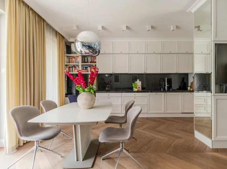 Apartamento 3 habitaciones 75 m² Varsovia, Polonia