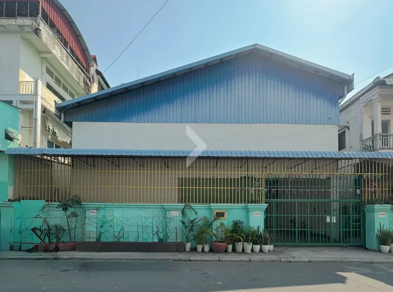 Коммерческое помещение 800 м² в Sangkat Boeng Keng Kang Ti Bei, Камбоджа