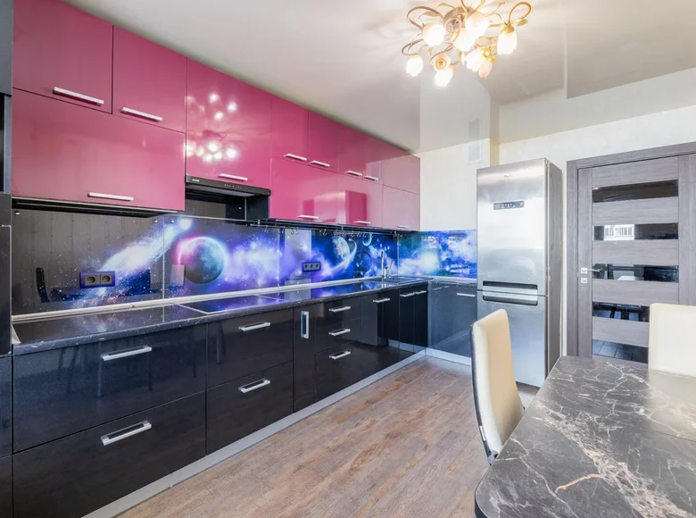 Appartement 3 chambres 74 m² Minsk, Bélarus