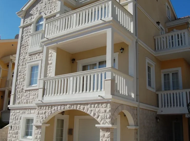 Villa 4 chambres 285 m² Becici, Monténégro