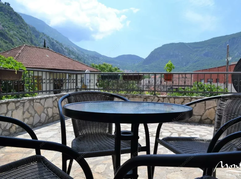Apartamento 2 habitaciones 107 m² Kotor, Montenegro