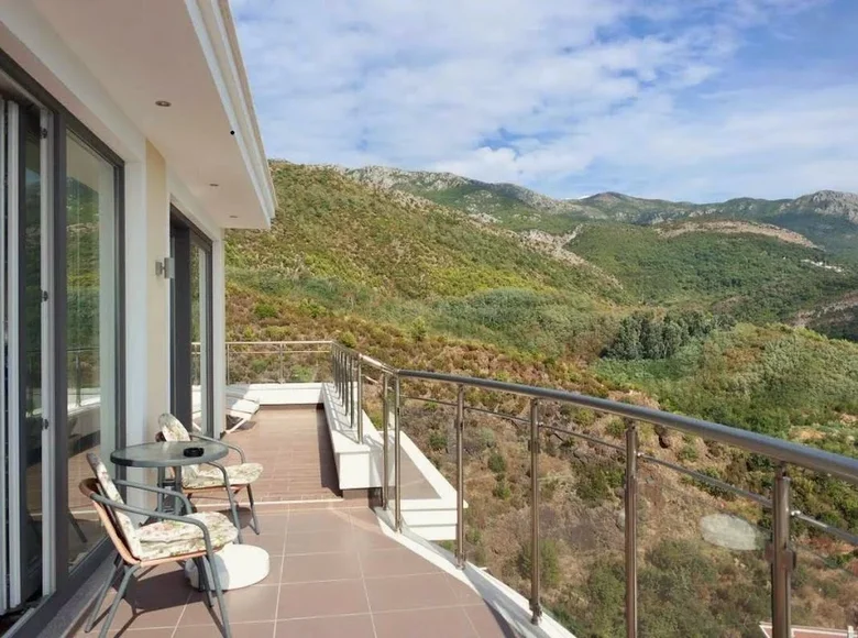 Apartamento 2 habitaciones 126 m² Becici, Montenegro