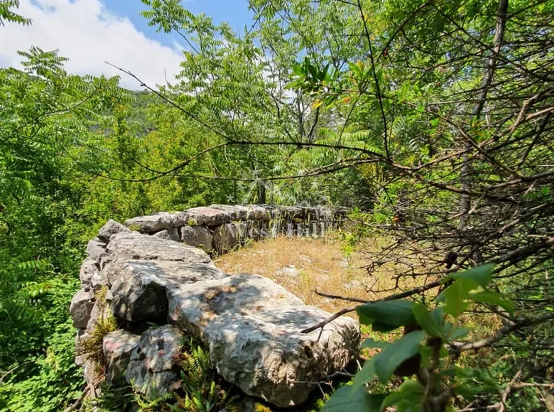 Atterrir  Cetinje, Monténégro