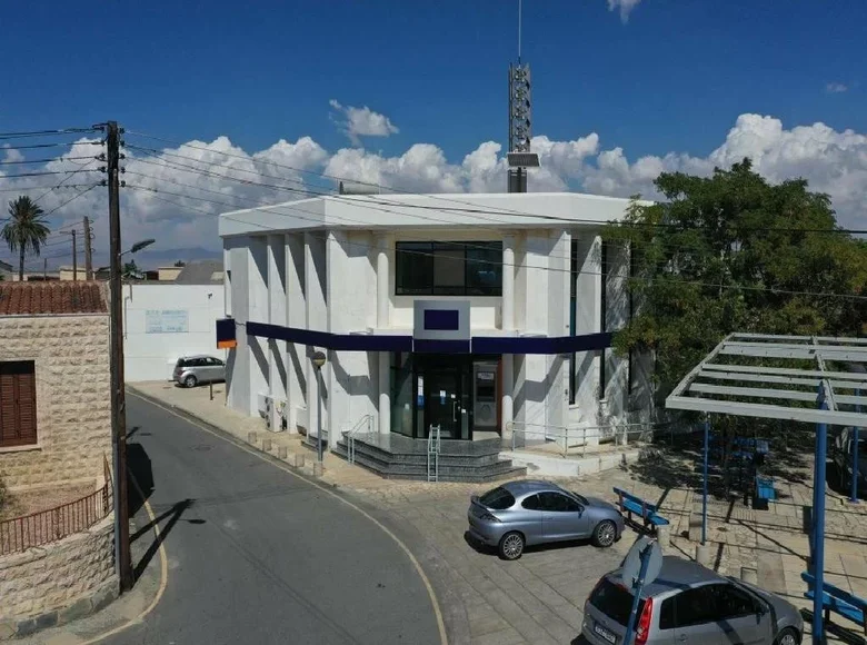 Propriété commerciale 520 m² à Athienou, Chypre