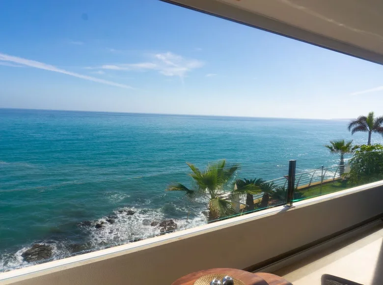 2 bedroom apartment 135 m² Benalmadena, Spain