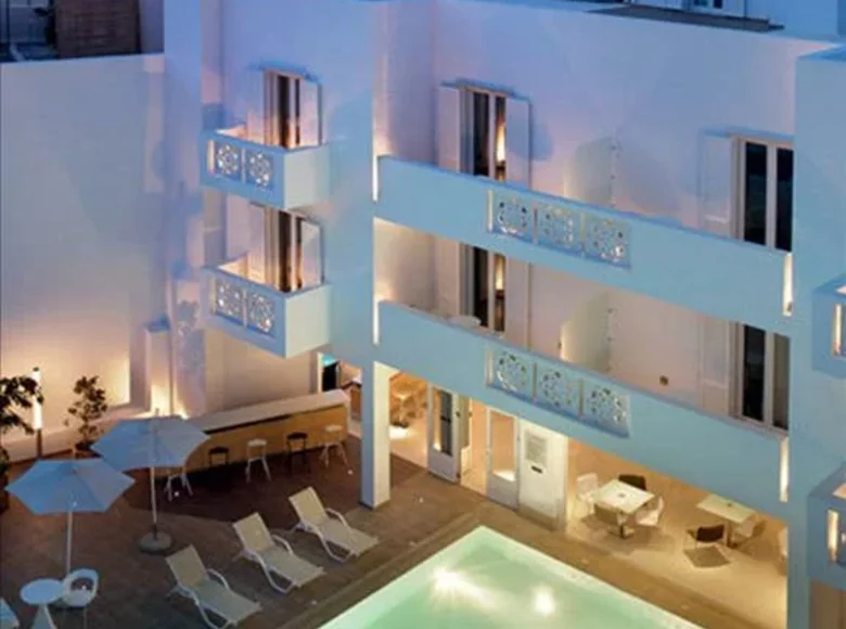 Отель 2 000 м² Мпердемиарос, Греция