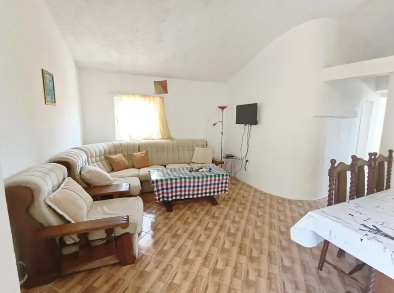 Mieszkanie 4 pokoi 120 m² Zagrade, Czarnogóra