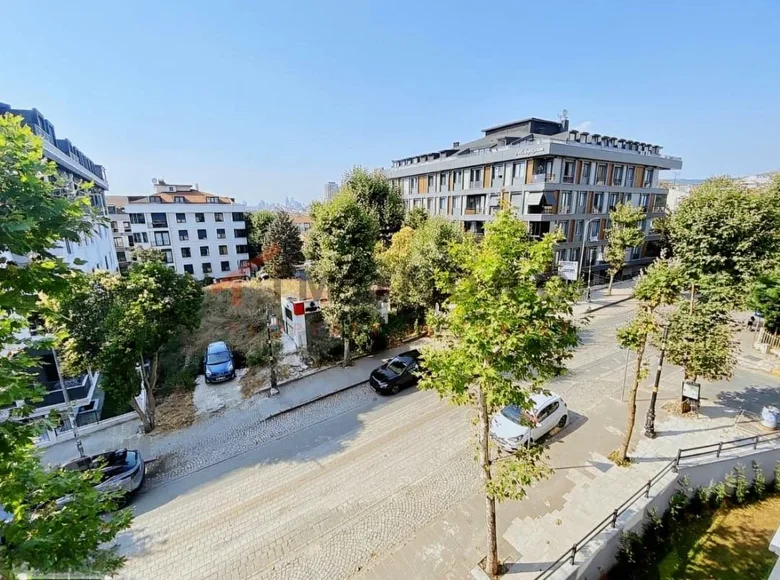 3 bedroom apartment 80 m² Maltepe, Turkey