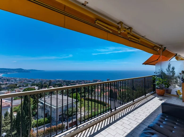 3 bedroom apartment  Clans, France