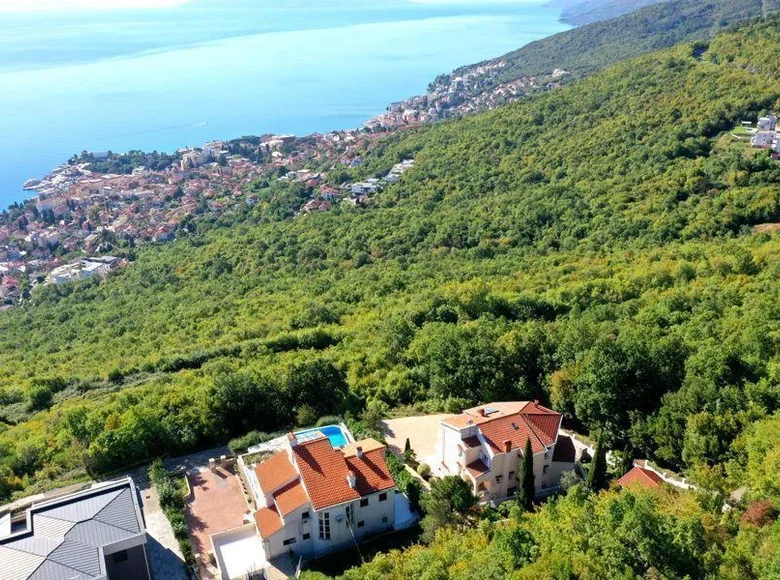 3 bedroom villa 380 m² Grad Opatija, Croatia
