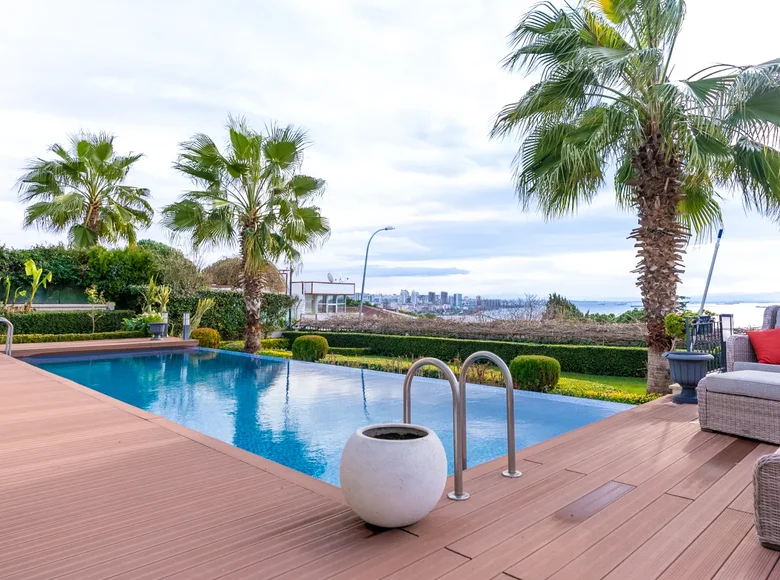 6 bedroom villa 750 m² Kartal, Turkey