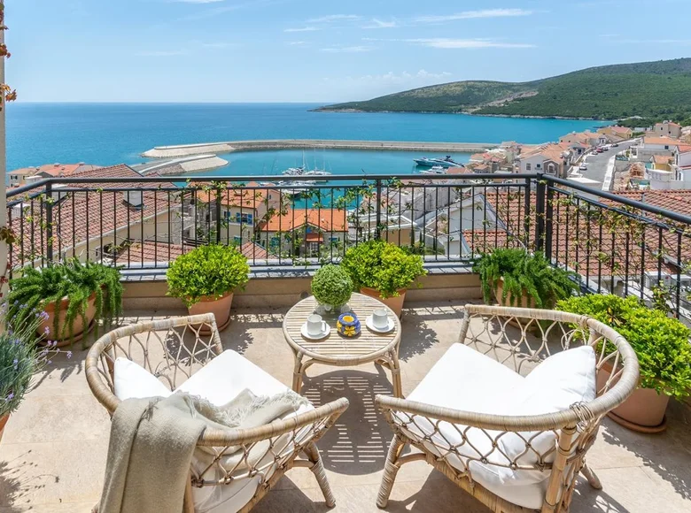 Mieszkanie 2 pokoi 79 m² Radovici, Czarnogóra