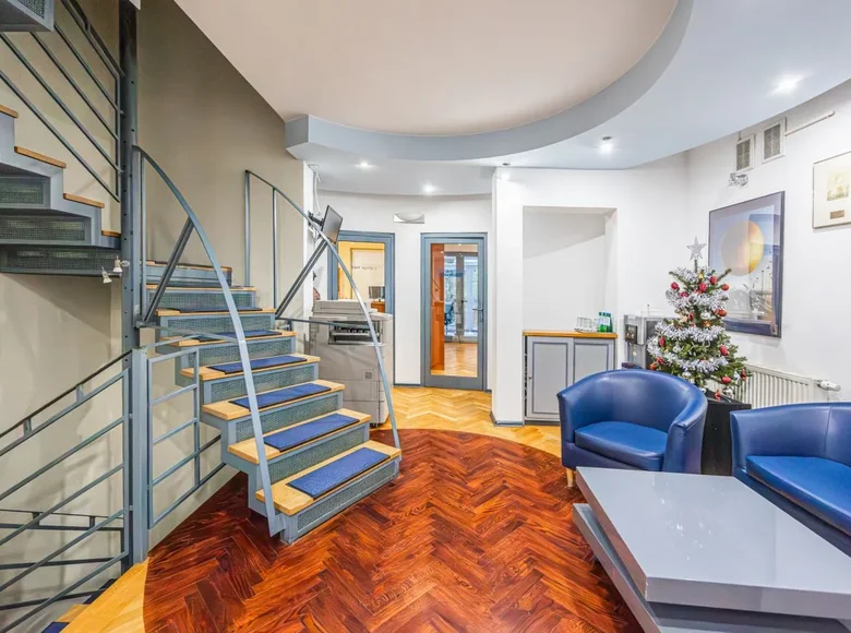 Коммерческое помещение 303 м² Варшава, Польша